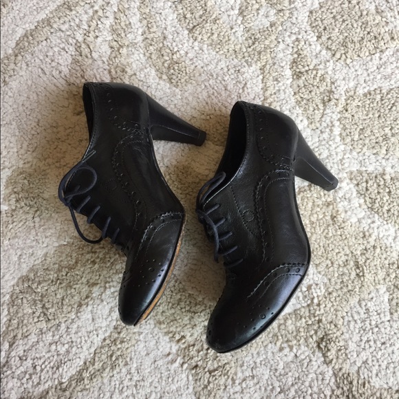 3” Leather Heels 35-1/2 - Picture 2 of 8